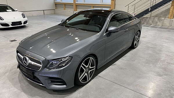 Mercedes E400 Coupe 4Matic AMG Line Autm. Foto 5