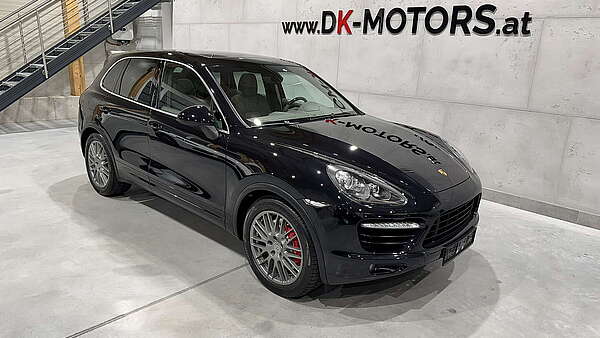 Porsche Cayenne II Turbo Foto 1